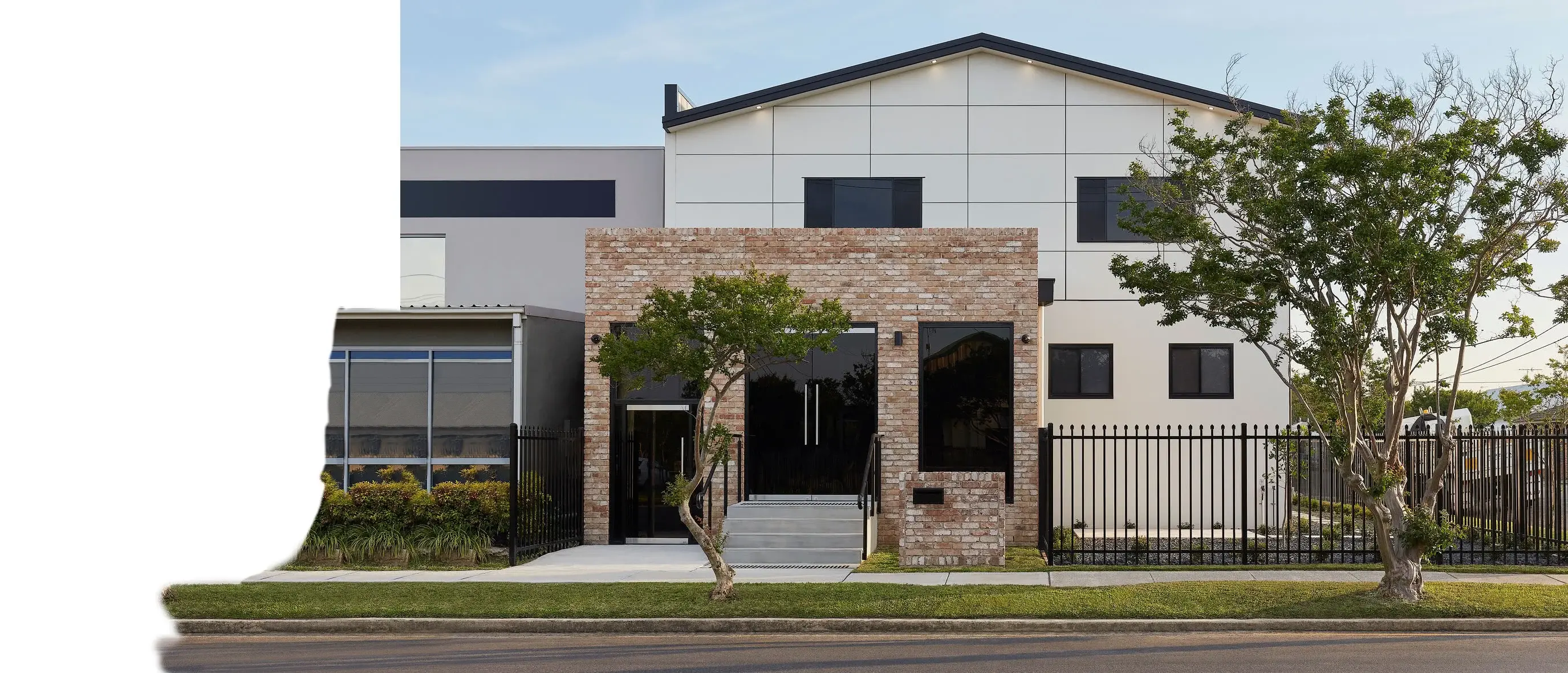 Designer Commercial Building, street front - Built in Georgetown NSW